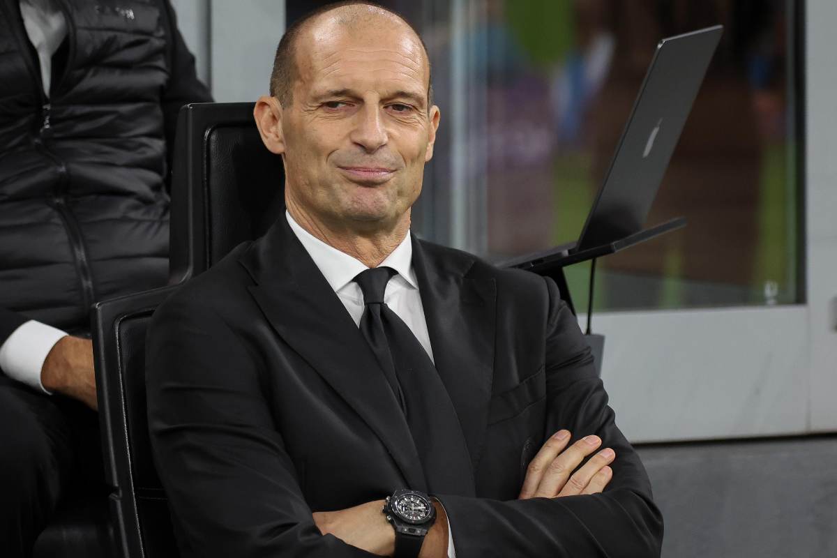 Massimiliano Allegri allenatore del Milan in panchina a San Siro