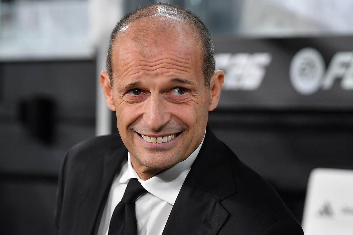 Massimiliano Allegri allenatore del Milan sorride in un pre-partita di Serie A