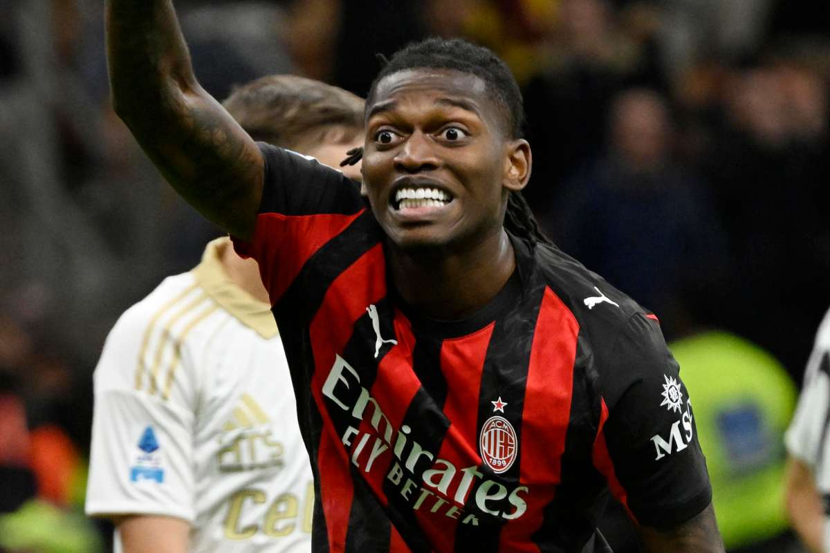 Rafael Leao calciatore del Milan durante una partita