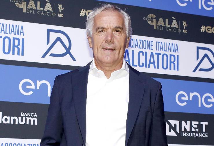 Roberto Donadoni allenatore a un evento dell'AIC