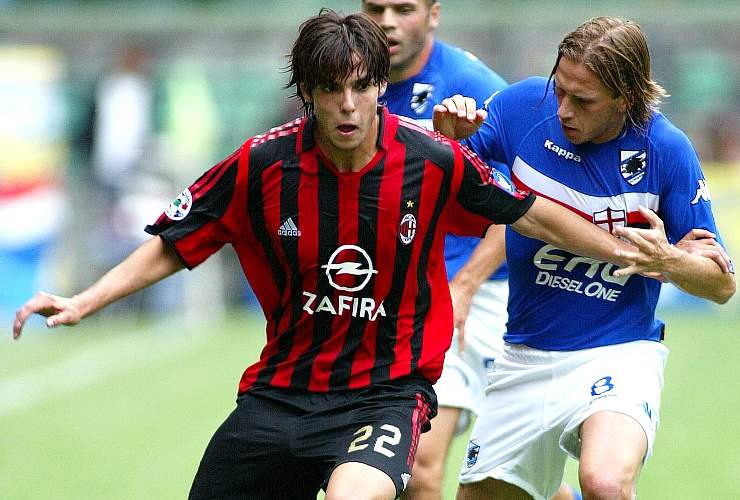 Samuele Dalla Bona e Ricardo Kakà durante una partita di Serie A tra Milan e Sampdoria