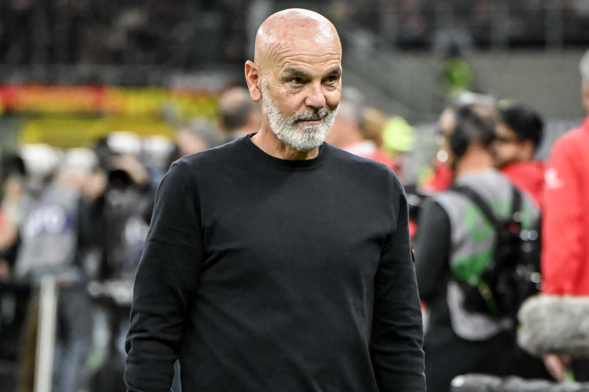 Stefano Pioli allenatore della Fiorentina durante una partita