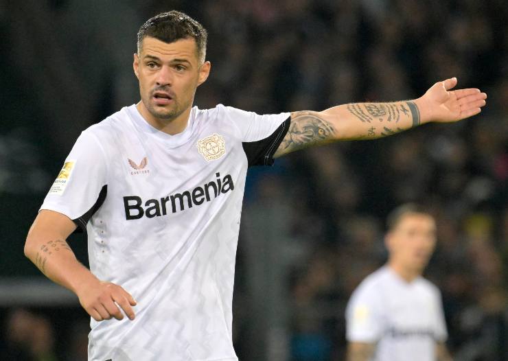 Granit Xhaka calciatore del Sunderland con la maglia del Bayer Leverkusen