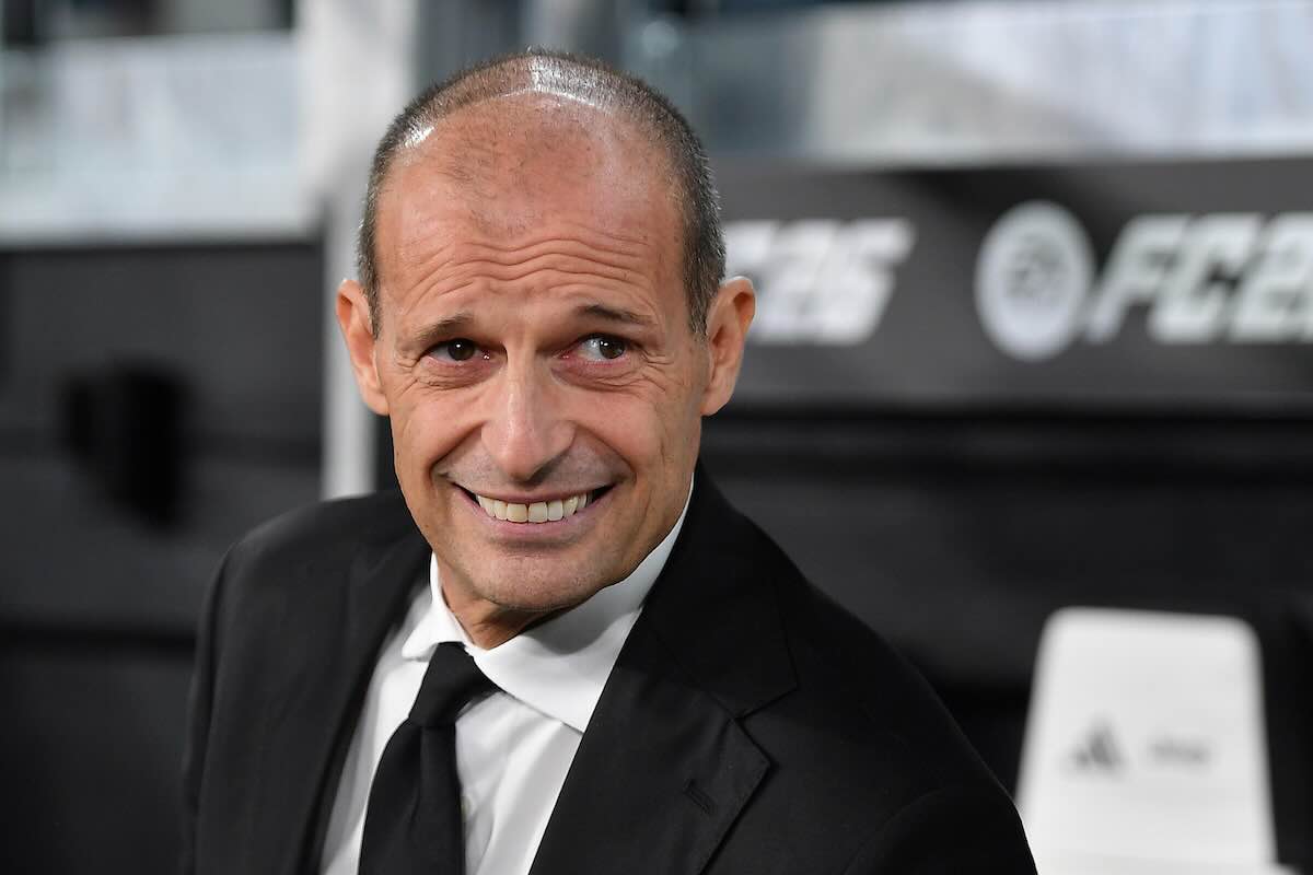Allegri sorridente in panchina