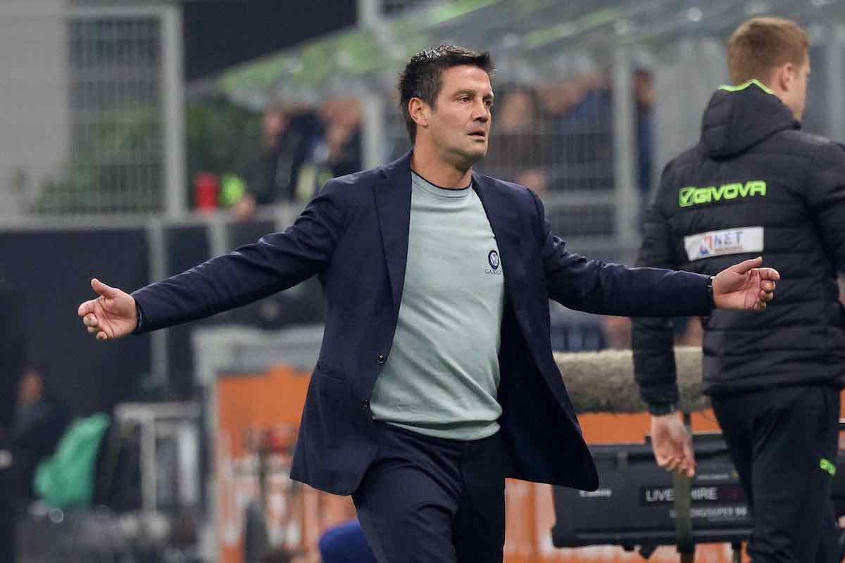 Christian Chivu con le braccia aperte