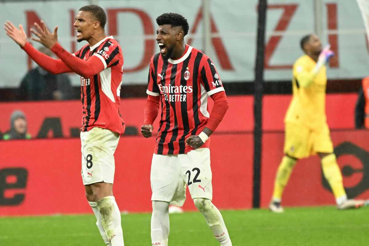 Emerson Royal esulta