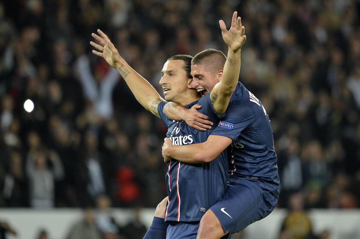 Verratti abbraccia Ibrahimovic dopo un gol