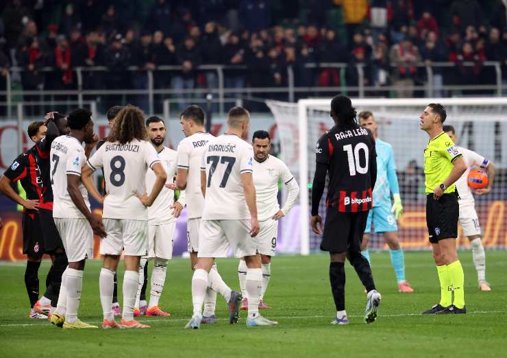 Arbitro Collu durante Milan Lazio di Serie A