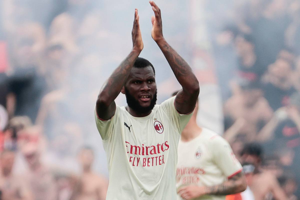 Franck Kessie centrocampista dell'Al Ahli con la maglia del Milan nel 2022