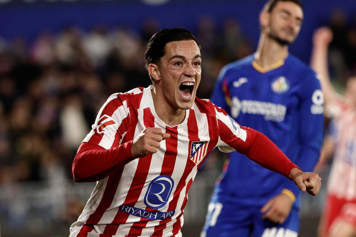 Giacomo Raspadori attaccante dell'Atletico Madrid esulta dopo un gol