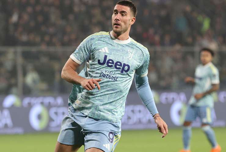 Dusan Vlahovic attaccante della Juventus durante una partita