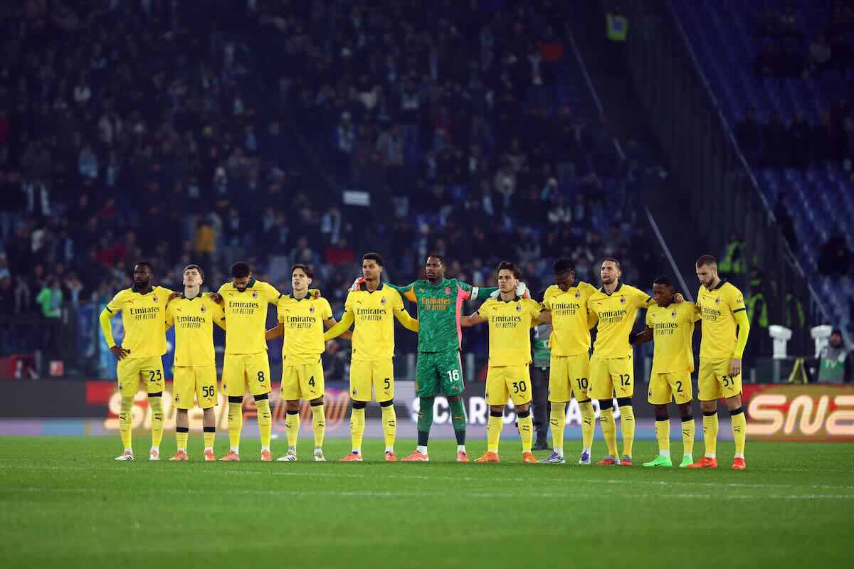 Il Milan durante il minuto di silenzio