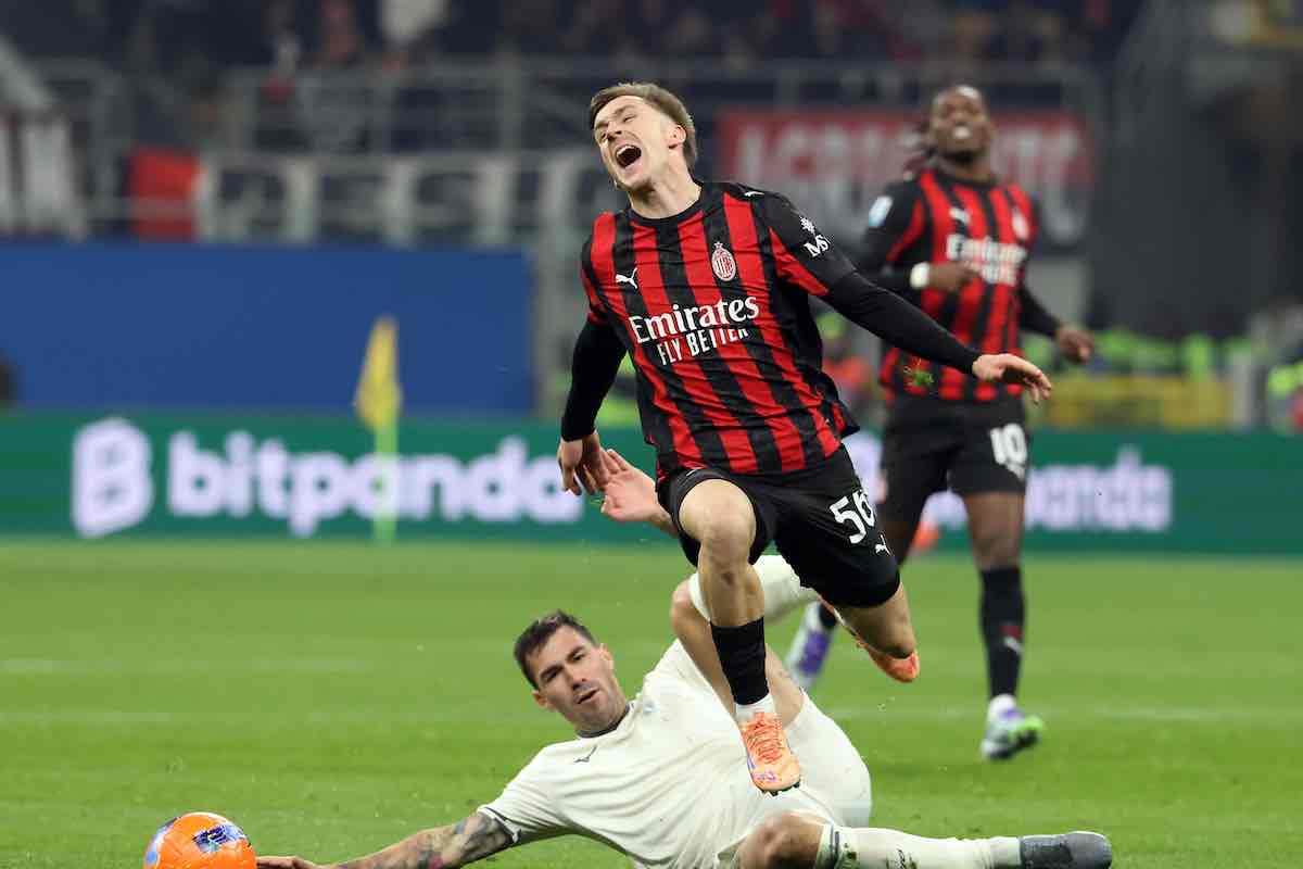 Saelemaekers urla dopo un intervento di Romagnoli