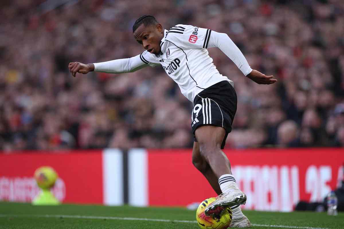 Chukwueze con la maglia del Fulham