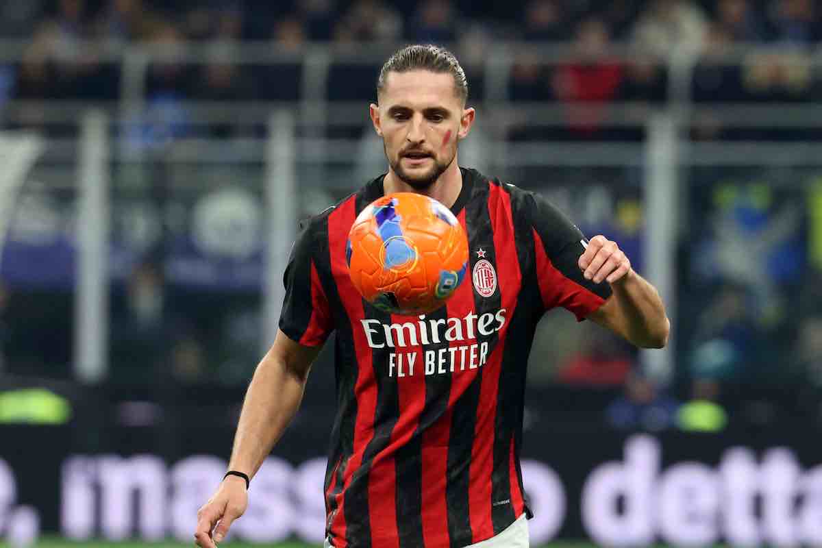 Rabiot con la maglia del Milan