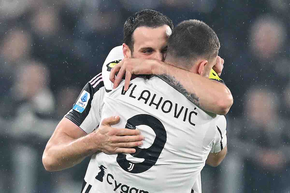 Vlahovic abbraccia Gatti