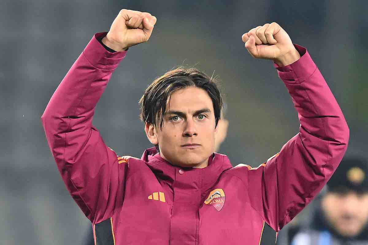 Dybala esulta